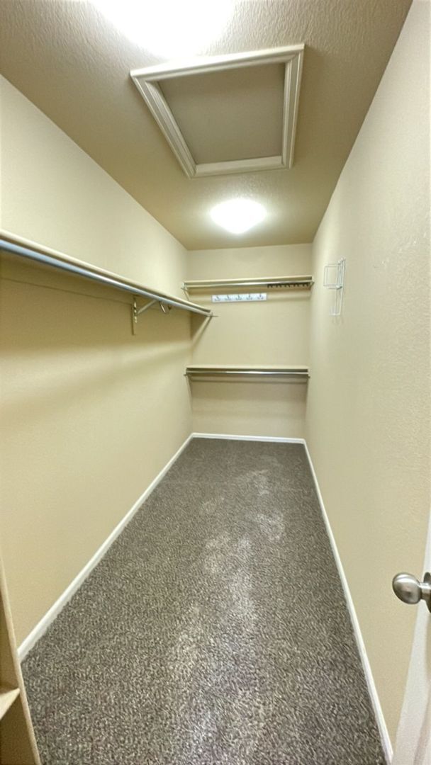 Building Photo - Charming 2 Bedroom, 2.5 bath Townhome in Fabulous Erie, Co!