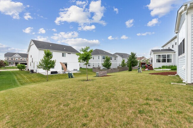 Building Photo - 12811 Conifer St