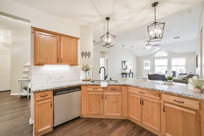 Building Photo - 22015 Falvel Dr