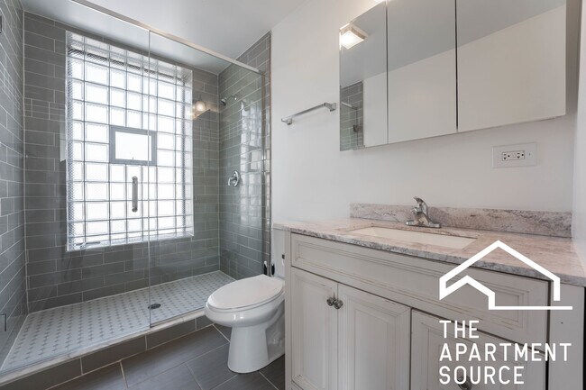 Building Photo - 2450 N Milwaukee Ave