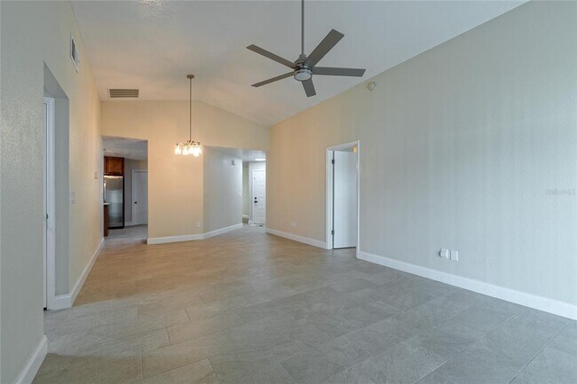 Building Photo - 166 Alameda Dr