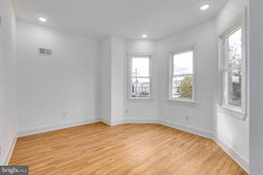 Building Photo - 713 S 55th St