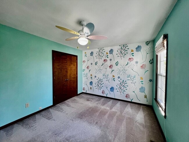 Building Photo - Welcome to this beautiful home in Salem La...