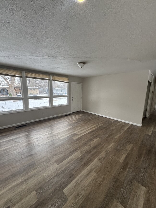 Building Photo - 1313 SW Clontarf St