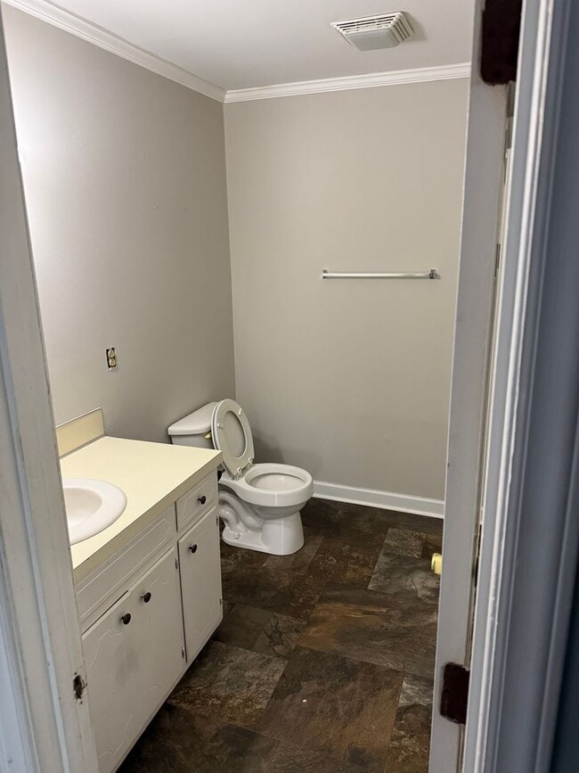 Building Photo - 291 Tussey Rd