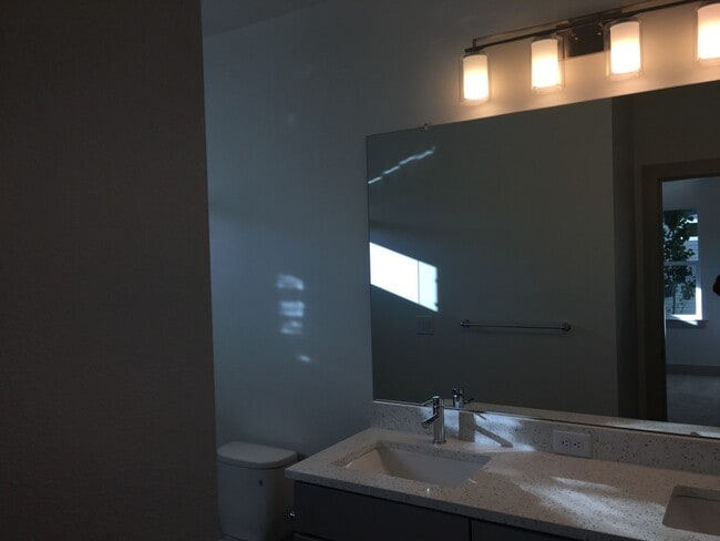 Building Photo - 60991 SE Sweet Pea Dr