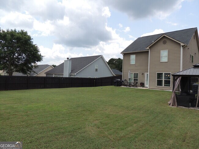 Building Photo - 325 McGiboney Ln