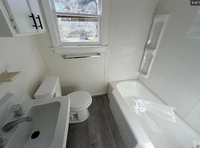 Building Photo - 828 Burma Rd