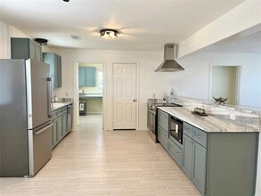 Building Photo - 135 Gin Rd