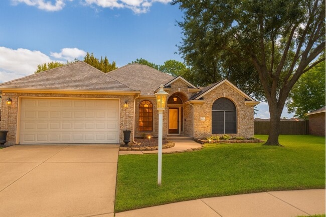 Building Photo - 10706 White Oak Park Ct