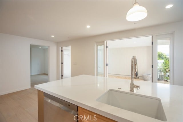 Building Photo - 281 Grandview St