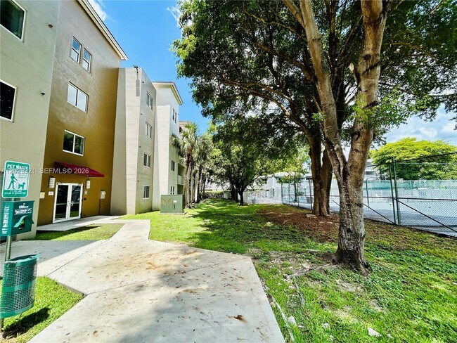 Building Photo - 11040 SW 196th St
