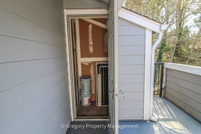 Building Photo - 12023 NE 204th Pl