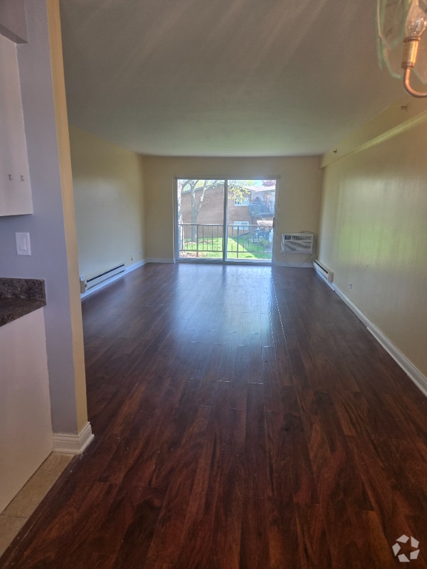 Building Photo - 1505 S Canford Cliffs Dr