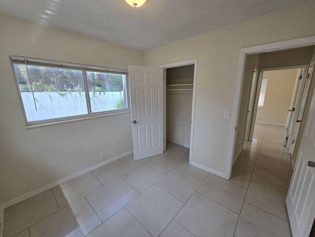 Building Photo - Updated East Delray Duplex | No HOA + Private Yard