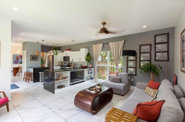 Building Photo - 1019 N K St