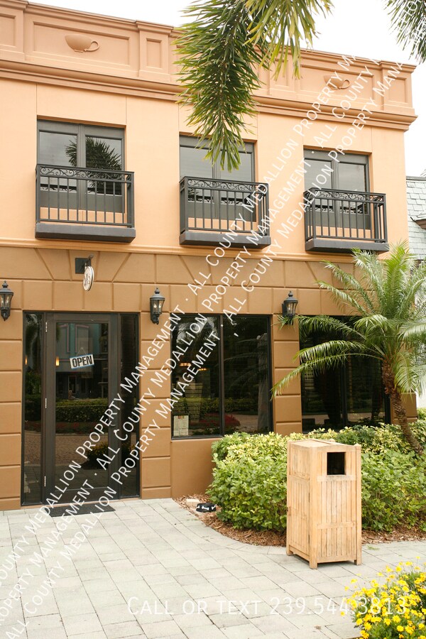 Building Photo - 11070 Esteban Dr