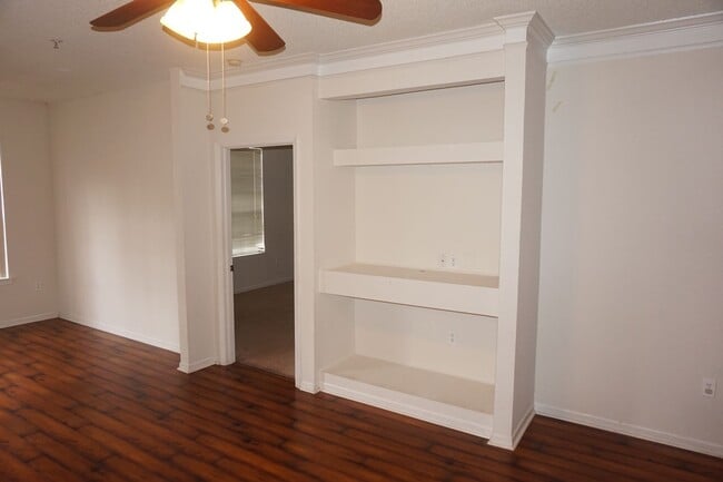 Building Photo - Spacious 2/2 in Plantation Park Close to Theme Parks