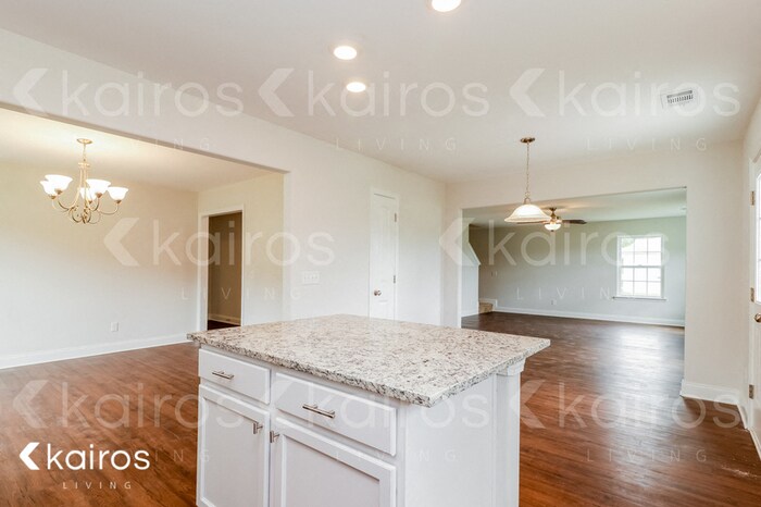 Building Photo - 107 Scots Pne Ct