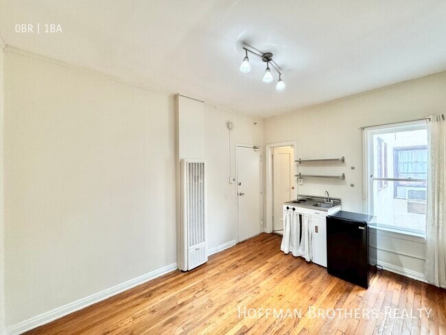 Building Photo - 838 Sanborn Ave