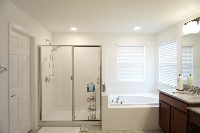 Building Photo - 5732 Newberry Pnes Ave