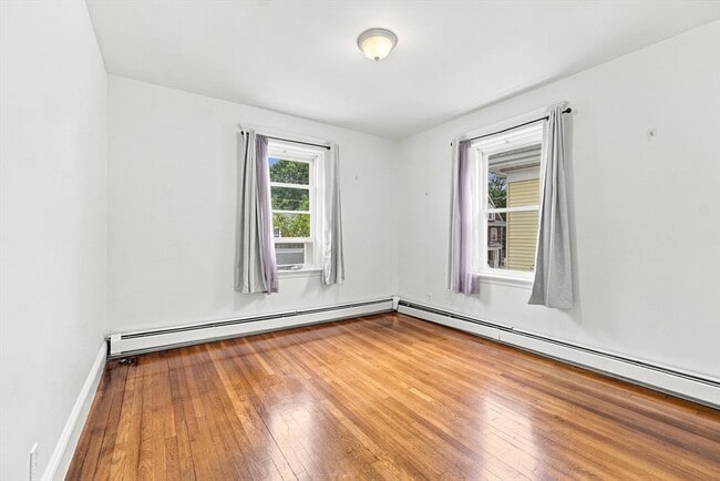 Building Photo - 23 Breed St