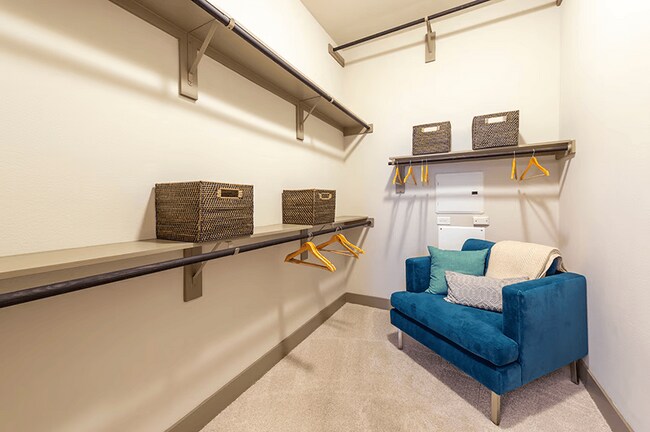 Building Photo - Live in Style – Up to 6 Weeks FREE in Down...