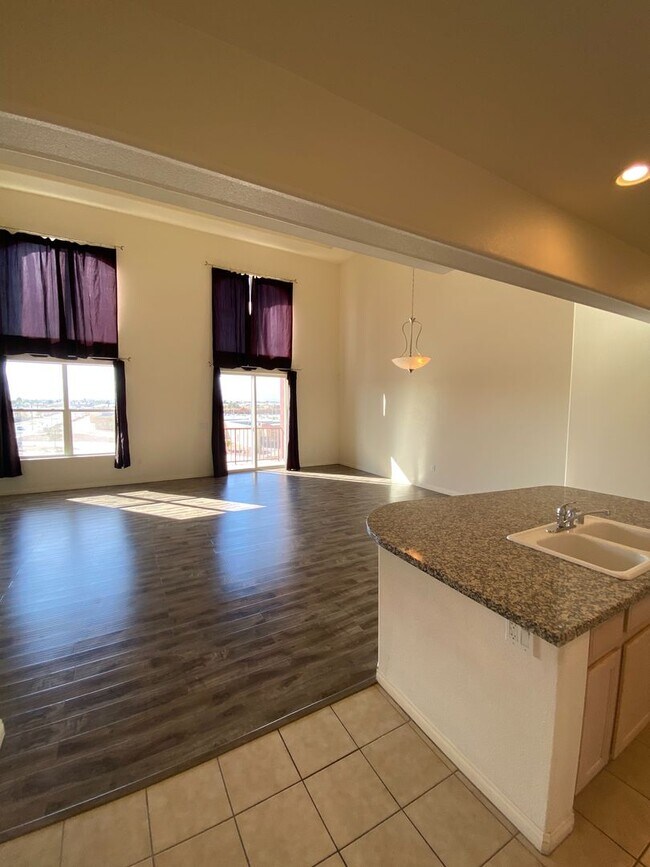 Primary Photo - Beautiful, 2 story penthouse loft at the M...