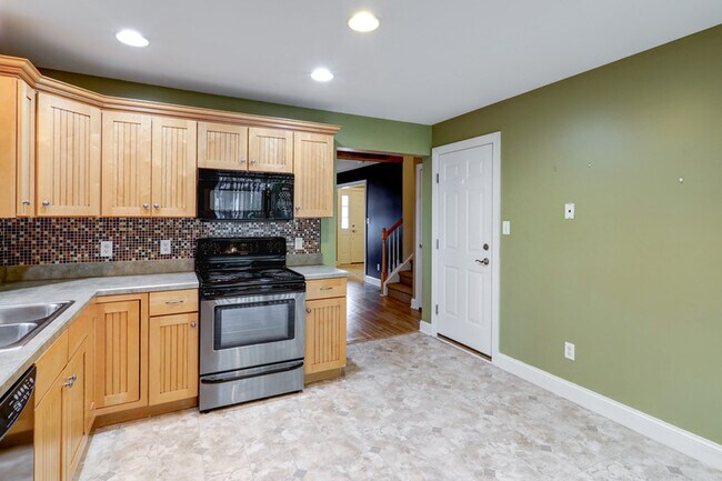 Building Photo - 258 Cool Creek Way
