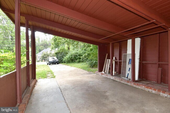 Building Photo - 3415 Gallows Rd