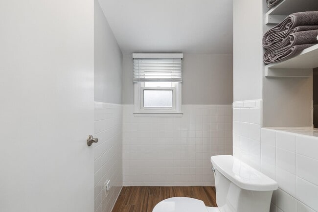 Building Photo - 47 Blondel Dr
