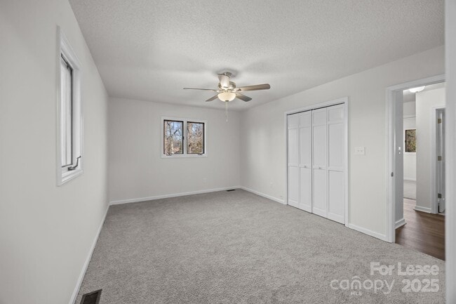 Building Photo - 130 Boulder Dr