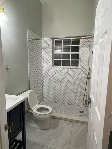 Building Photo - 6235 Vista Del Mar