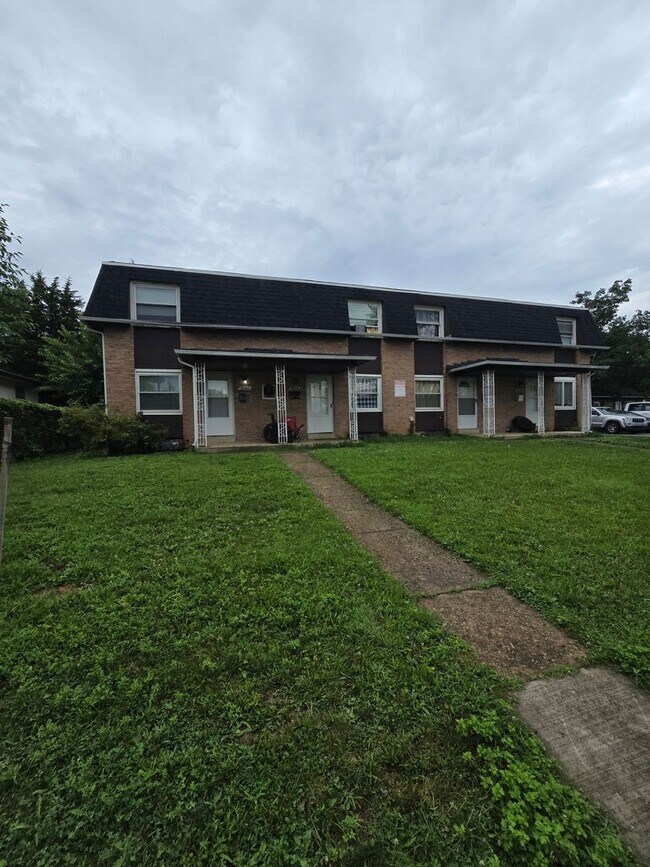 Building Photo - 3674-3680 SOUTH MCCARLEY DRIVE
