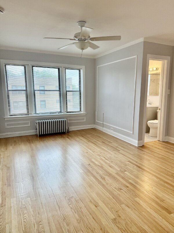 Building Photo - 2351 W Wilson Ave