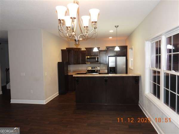 Building Photo - 221 Case Ln SE