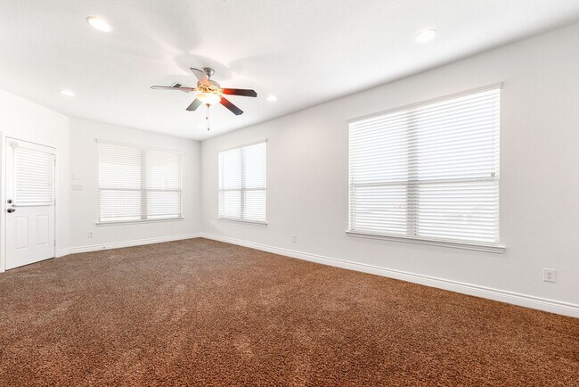 Building Photo - 3318 Elizabeth Springs Ct