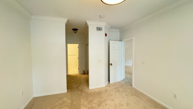 Building Photo - 460 Water St
