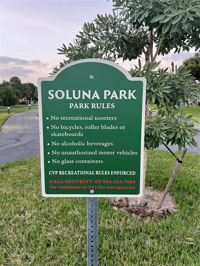 Building Photo - 12550 SW 15th St