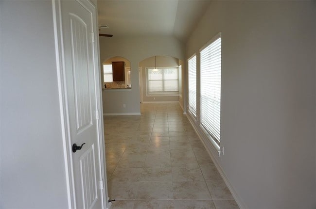 Building Photo - 3635 Diamond Creek Dr