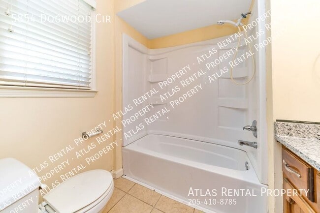 Building Photo - 5854 Dogwood Cir