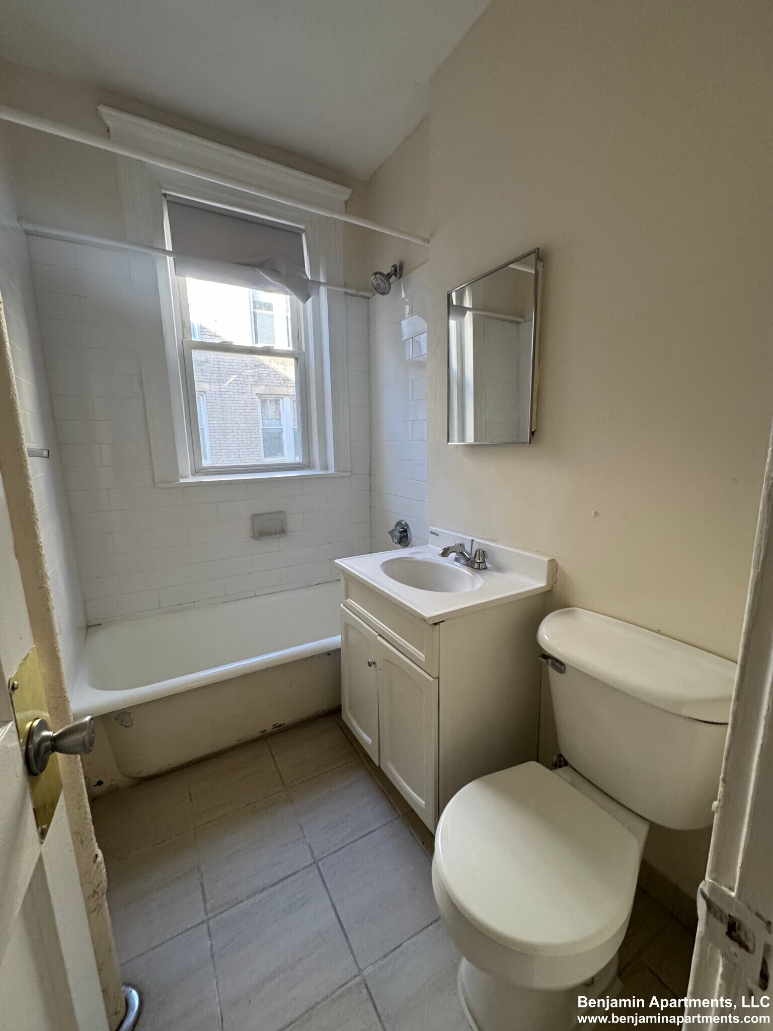 Building Photo - 120 Washington St