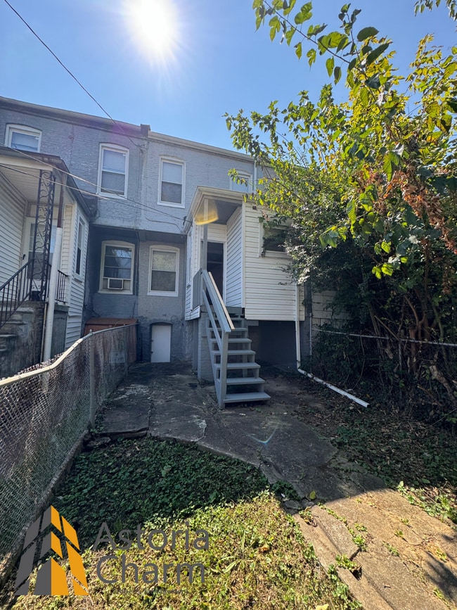 Building Photo - 2BD/1.5BA TOWNHOME IN BALTIMORE CITY