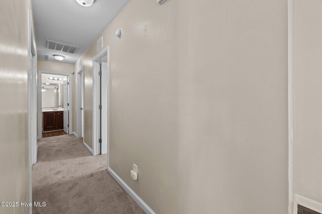 Building Photo - 176 Ashbury Park Ln
