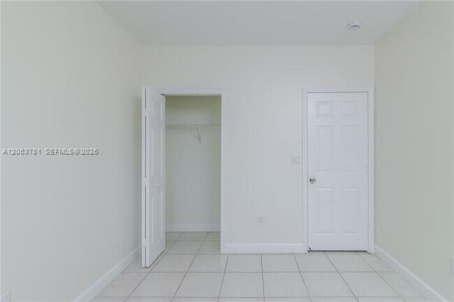 Building Photo - 3126 NW 101st Ct