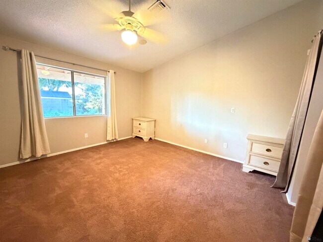 Building Photo - 3905 W 18th St