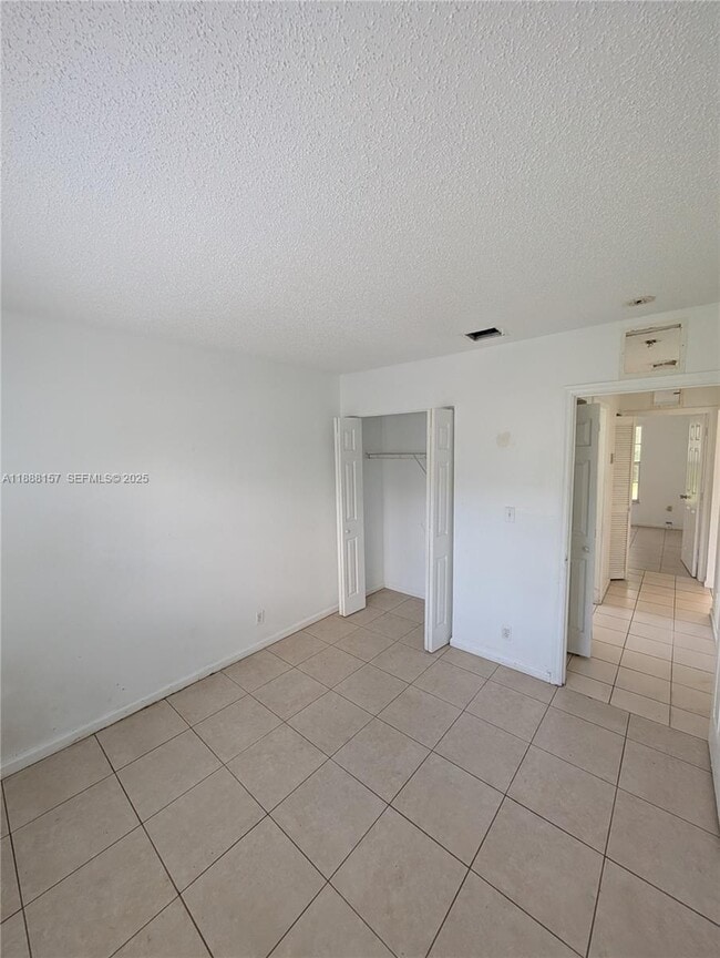 Building Photo - 720 NW 15th Terrace