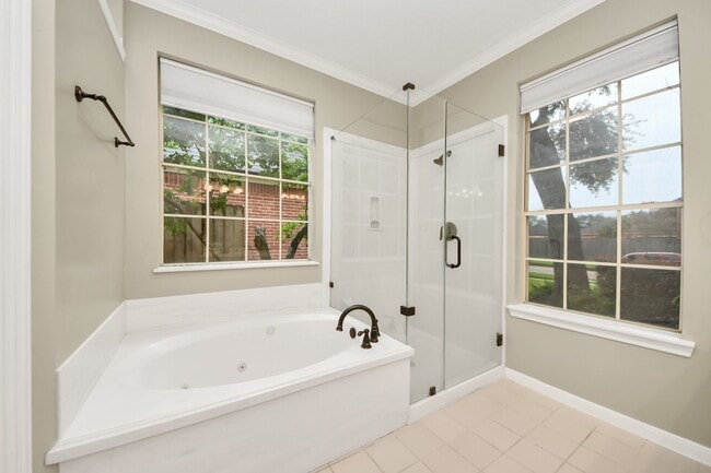 Building Photo - 2405 Guilbeau Ln