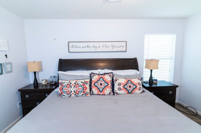 Building Photo - 28830 Bosque River Ct
