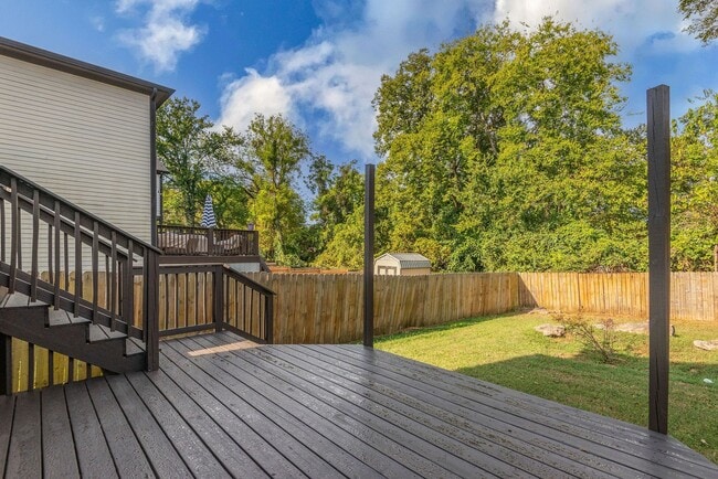 Building Photo - East Nashville Rental!